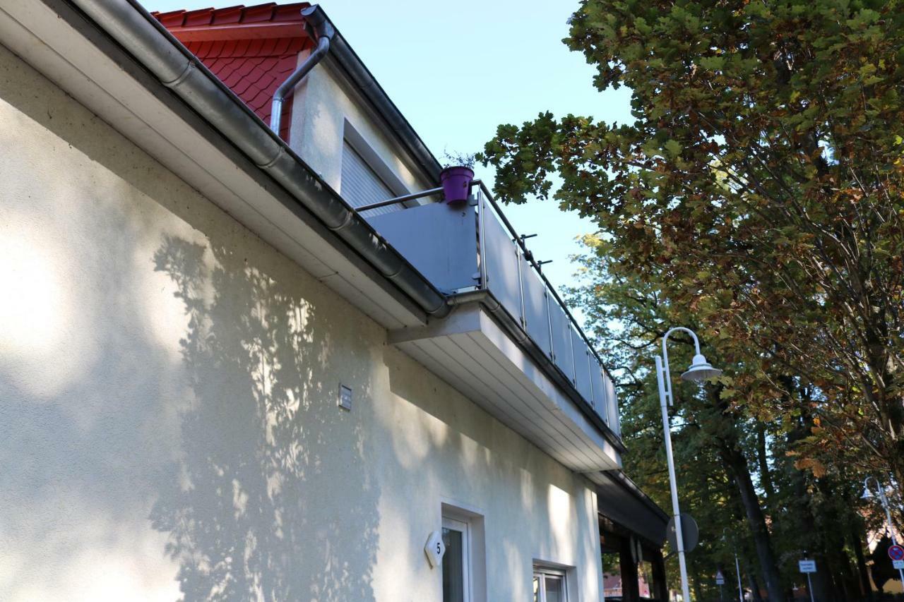 Anker & Leuchtturm Ferienwohnungen: Steinhude Scheunenviertel Retreat Exterior photo